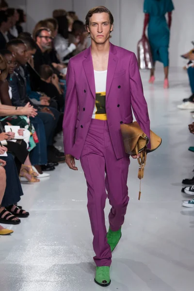 Look 67